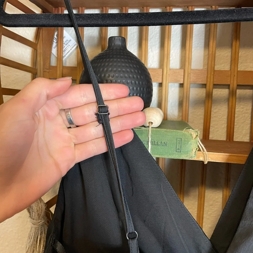 NWT Lulus silk one shoulder black pants jumpsuit - Picture 8 of 8